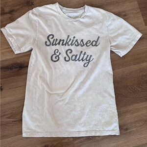 Sunkissed & Salty Women's small Cream Short Sleeve Tee